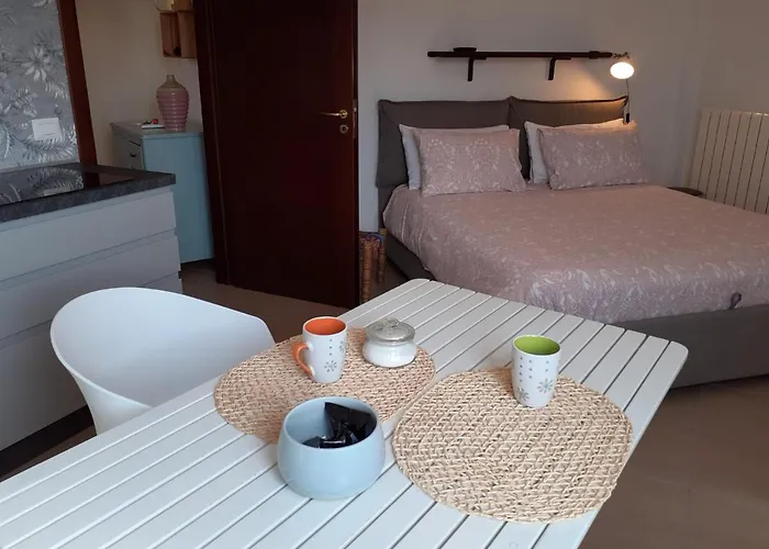 דירה Bilocale In לצ'ה